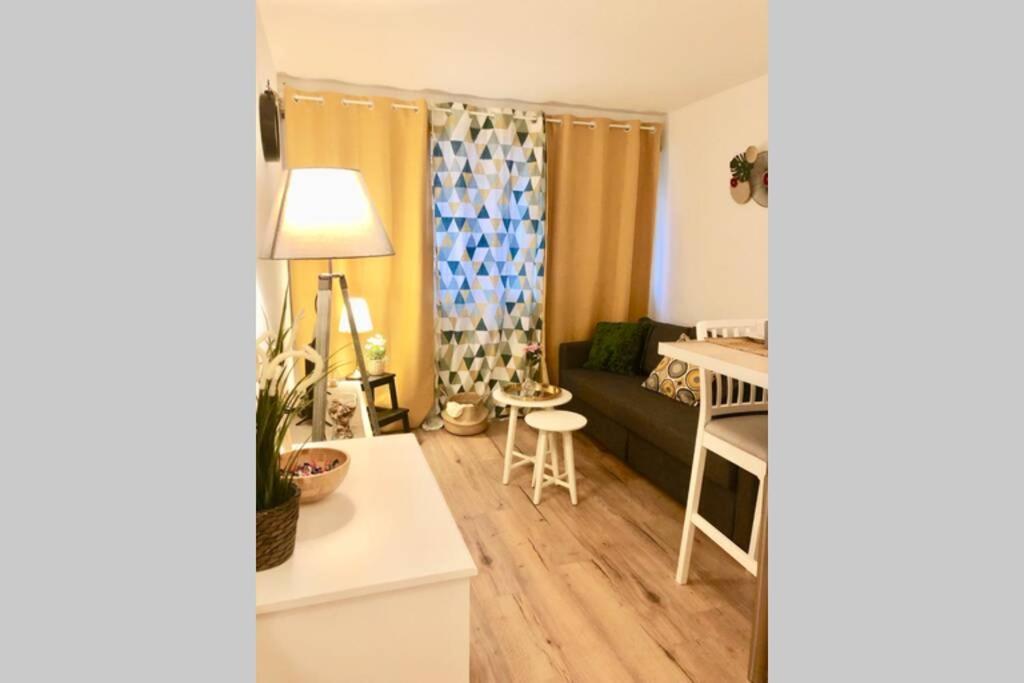 Charmant Studio Prado Perier Proche Des Plages Marselha Exterior foto